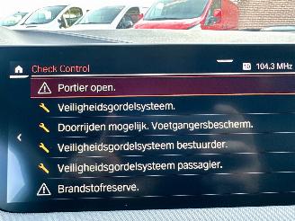 BMW 1-serie Gereserveerd 118i 140pk aut High Exe M-Sport Ed - 73dkm nap - sfeerverl - navi - leer - virtual - carplay - front + line assist picture 33