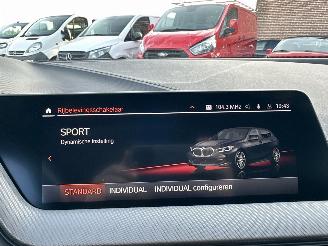 BMW 1-serie Gereserveerd 118i 140pk aut High Exe M-Sport Ed - 73dkm nap - sfeerverl - navi - leer - virtual - carplay - front + line assist picture 42