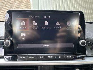 Kia Picanto 1.0 DPi 67pk DynamicLine 5drs - nap - camera - front assist - airco - cruise - carplay - lmv - lichtsensor picture 32