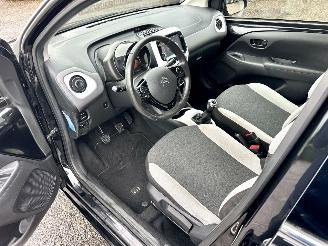 Citroën C1 1.0 VTi 72pk Millenium 5drs - 77dkm nap - carplay - airco - cruise - privacy glass - aux - usb - scherm picture 21