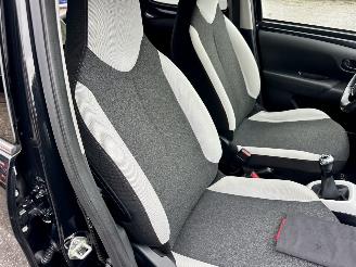 Citroën C1 1.0 VTi 72pk Millenium 5drs - 77dkm nap - carplay - airco - cruise - privacy glass - aux - usb - scherm picture 43