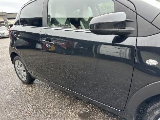 Citroën C1 1.0 VTi 72pk Millenium 5drs - 77dkm nap - carplay - airco - cruise - privacy glass - aux - usb - scherm picture 69