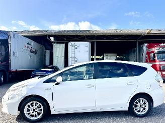 Coche accidentado Toyota Prius Plus Wagon 1.8 Hybrid aut 99pk Comfort 7Pers - 2013/3