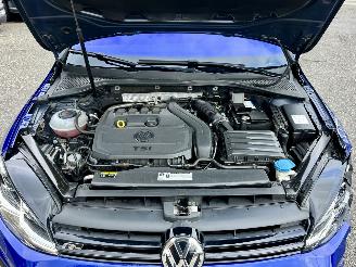 Volkswagen Golf 1.5 TSI is 150pk aut + f1 R-Line 5drs - pano - virtual - 19 inch - keyless - front + line assist - carplay - kameleon tint picture 73