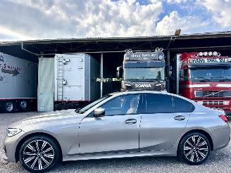 Unfallwagen BMW 3-serie 320d 190pk aut + f1 xDrive High Exe sedan - schuifdak - harman/k - head up - keyless - 360cam - stuurverw 2020/3
