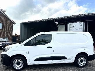 Unfall Kfz Van Peugeot Partner 1.5 BlueHDI 99pk Premium Long 3Pers Euro.6 - nap - navi - camera - carplay - airco - cruise - trekh - pdc 2020/11