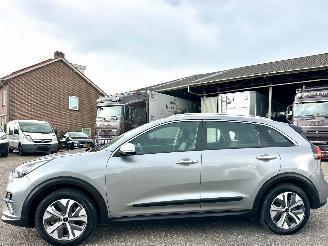 škoda osobní automobily Kia e-Niro 64kWh  204pk aut + f1 DynamicLine 2022/8