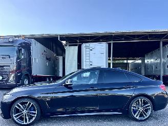 uszkodzony samochody osobowe BMW 4-serie 418i 136pk aut high exe M-sport - nap - schuifdak - head up - keyless - leer - trekh - 19 inch lmv 2018/11