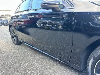 Mercedes A-klasse 250e aut + f1 AMG Bus Sol Limited - nap - pano - 1e eig - widescreen - sfeerverl - cam - front + line assist - keyless picture 90