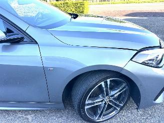 BMW 1-serie 118i aut High Exe M-Sport - nap - pano - sfeerverl - nav - cam - alarm - stuurverw - front + line + park assist picture 84