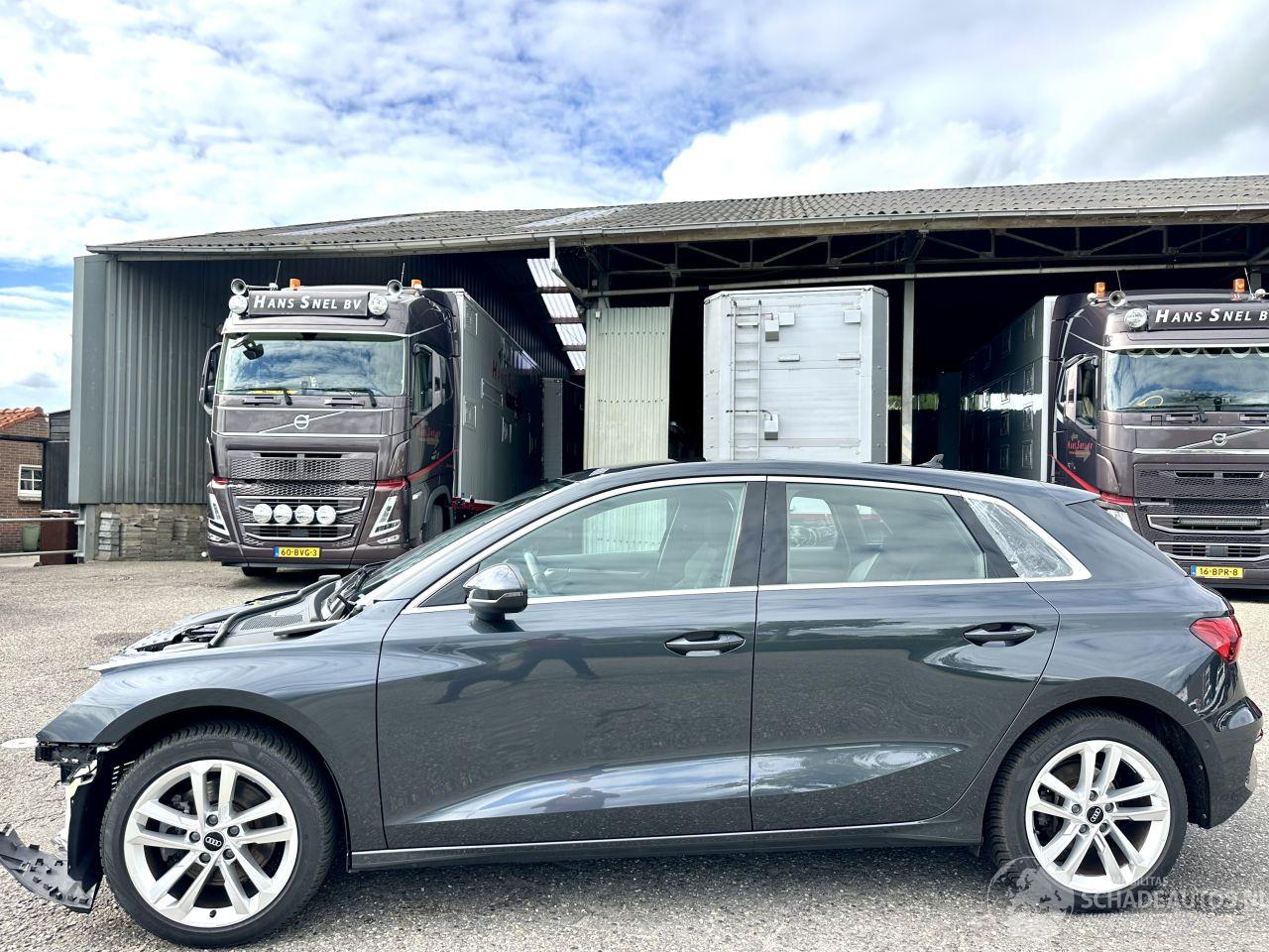 Audi A3 Sportback 35 TFSI 150pk aut + f1 Sport Ed - virtual - line + park assist - keyless - clima - cruise - pdc