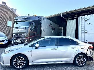 uszkodzony samochody osobowe Toyota Corolla 1.8 Hybrid 2019/8