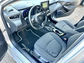 Toyota Corolla 1.8 Hybrid 148pk aut first edition sedan - navi - camera - stuurverw - keyless - front + line + side assist picture 21