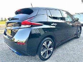 Nissan Leaf 40kWh 150pk aut Tekna - nap - bose - 360cam - keyless - front + line + side assist - stoelverw v+a - stuurverw picture 4