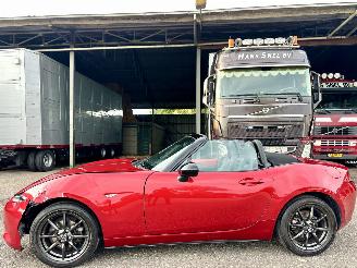 Damaged car Mazda MX-5 Cabrio 1.5 SkyActiv-G 131pk 6-bak GT-M 2016/7