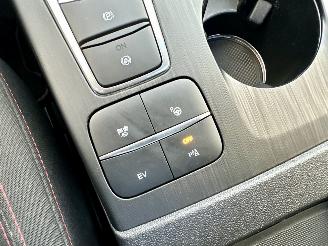 Ford Kuga 2.5 PHEV Plug-In Hybrid Aut 152pk ST-Line - pano - virtual - front + line + side + park assist - keyless picture 37