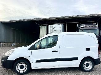  Peugeot Partner 120 1.6 BlueHDi 75pk euro.6 Premium - 136dkm nap - 3 pers - 2018/7