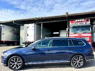 Unfallwagen Volkswagen Passat 1.4 TSI GTE 156pk aut Highline variant - pano - massage - stoelverw - trekh - navi - front assist 2015/12