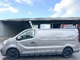 skadebil bedrijf Renault Trafic 1.6 dCi 145pk T29 L2/H1 Comfort Energy 3Pers - navi - camera - keyless - lmv - pdc - alarm - trekh 2019/6