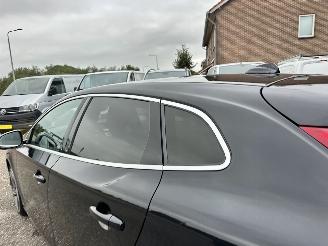 Volvo V-40 2.0 D4 230pk 6-bak R-Design - xenon - getuned - leer - navi - stoelverw - lmv - memory pakket picture 84