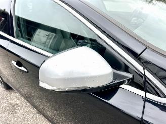 Volvo V-40 2.0 D4 230pk 6-bak R-Design - xenon - getuned - leer - navi - stoelverw - lmv - memory pakket picture 90