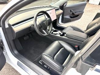 Tesla Model 3 60kWh 238pk aut Standard RWD Plus - pano - nap - navi - camera - leer - stoelverw - pdc v+a - self driving picture 17