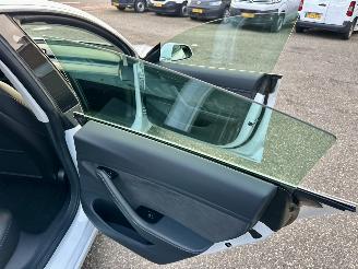 Tesla Model 3 60kWh 238pk aut Standard RWD Plus - pano - nap - navi - camera - leer - stoelverw - pdc v+a - self driving picture 35