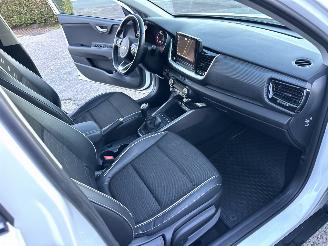 Kia Stonic 1.0 T-GDi MHEV 101pk GT-Line - nap - 1e eig - navi - camera - 1/2 leer - stuur + stoelverw - keyless entry + start picture 14