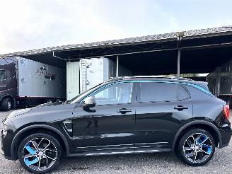 Schadeauto Lynk & Co 01 1.5 Plug-In Hybrid 179pk 7-traps aut - pano - nap - 360cam - 2x laadkabels - keyless - front + line + side assist 2023/1