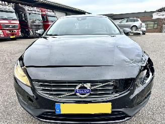 Volvo V-60 1.6 T3 150pk aut. Momentum - 144dkm nap - navi - clima - cruise - lmv - pdc - trekh - 2e eig picture 3