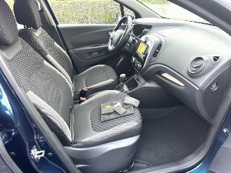Renault Captur Gereserveerd 1.2 TCe 120pk aut Intens - 56dkm nap - 1e eig - keyless - navi - camera - park assist - clima + cruise picture 28