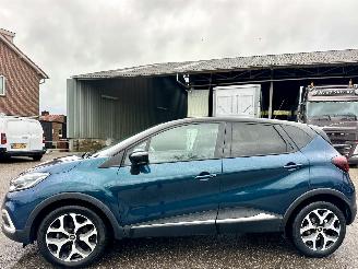 Damaged car Renault Captur 1.2 TCe Intens 2018/1