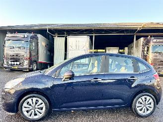 Auto incidentate Citroën C3 1.2 82pk PureTech Collection - pano - 90dkm nap - navi - clima - cruise - pdc - 4x elektr ramen 2015/6