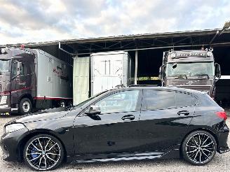 Avarii autoturisme BMW 1-serie M135i xDrive 306pk aut + f1 High Exe M-Sport Performance - pano - nap - hud - harman/kardon - keyless - kuipstoelen 2021/5