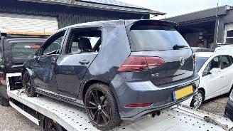 Volkswagen Golf GTE 1.4 TSI PHEV 225pk aut + f1 - pano - 90dkm - navi - carplay - stoelverw - keyless entry + start picture 25