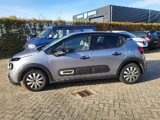 Schadeauto Citroën C3 AUTOMAAT Citroen C3 1.2 PureTech Saint James 34000km 2021/1