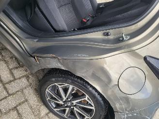 Toyota Yaris automaat 1.5 Hybrid Dynamic picture 28