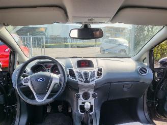 Ford Fiesta 1.6 Ghia 5drs hatchback   goede airco rijdbaar picture 4