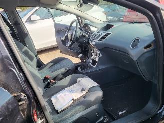 Ford Fiesta 1.6 Ghia 5drs hatchback   goede airco rijdbaar picture 10