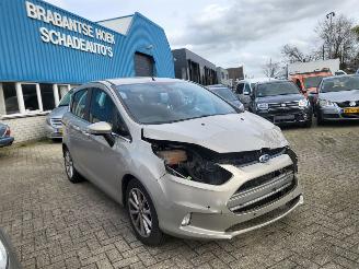 Damaged car Ford B-Max AUTOMAAT  1.6 TI-VCT Titanium 2015/8