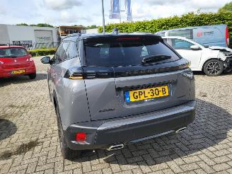 damaged passenger cars Peugeot 2008 2008 1.2 Hybrid autom 136 GT  € 40 000 NW 2024/10