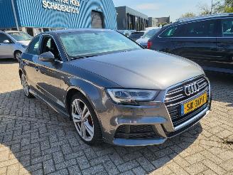 Avarii autoturisme Audi A3 LIMOUSINE AUTOM 1.5 TFSI CoD Sport 2x S Line Edition rijdbaar 2018/4