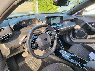 Peugeot e-2008 EV GT Active 54 kWh Range 406 km rijdbaar nwpr €43000 NEW MODEL picture 12