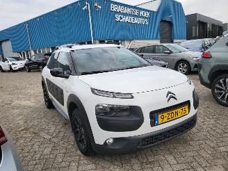 Unfallwagen Citroën C4 cactus C4 Cactus 1.2 VTi Shine rijdbaar 2015/2