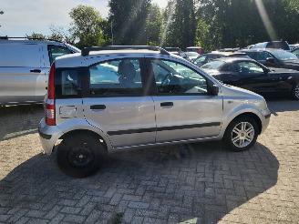 Fiat Panda AUTOMAAT  1.2 Emotion cool  rijdbaar picture 8