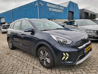 Unfallwagen Kia Niro Niro 1.6 GDi Hybrid DynamicLine 1e eigenaar rijdbaar 2020/3