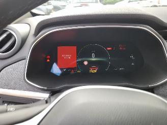 uszkodzony samochody osobowe Renault Zoé incl accu INTENSE  51 KW met CCS lader  8000 km GEEN SCHADE technisch probleem 2020/6