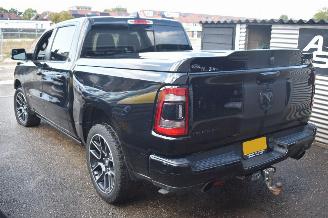 Dodge Ram 5.7 V8 4X4 Crew Cabe 401Pk *Clima/Navi/Panorama/Leder picture 3