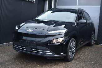 uszkodzony samochody osobowe Hyundai Kona 39Kwh Comfort 136Pk SOH 100% 3FASE *Navi/Clima/Camera/Stoelverwarming 2022/8