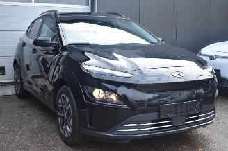 Hyundai Kona 39Kwh Comfort 136Pk SOH 100% 3FASE *Navi/Clima/Camera/Stoelverwarming picture 2